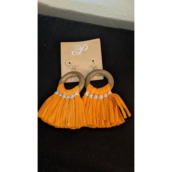 NWT Plunder Design "Everette" Orange Raffia Wood Earrings - Picture 1 of 3
